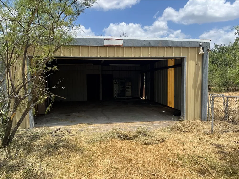 309 County Road 334 Alice, TX 78332