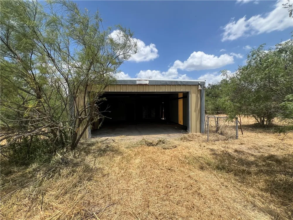 309 County Road 334 Alice, TX 78332