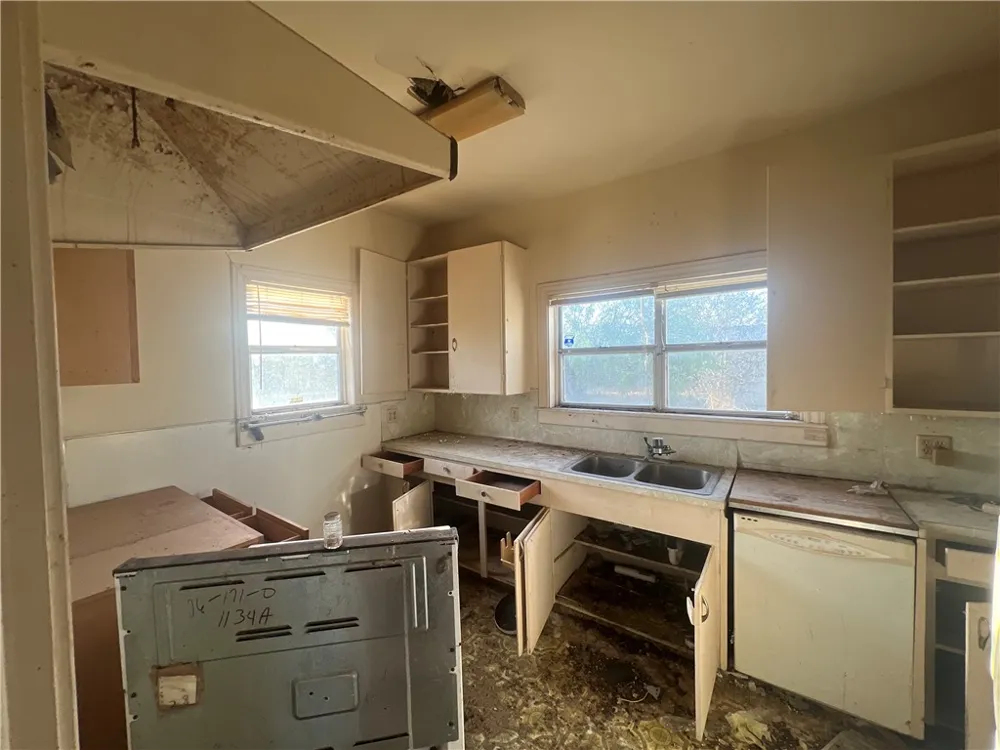 309 County Road 334 Alice, TX 78332