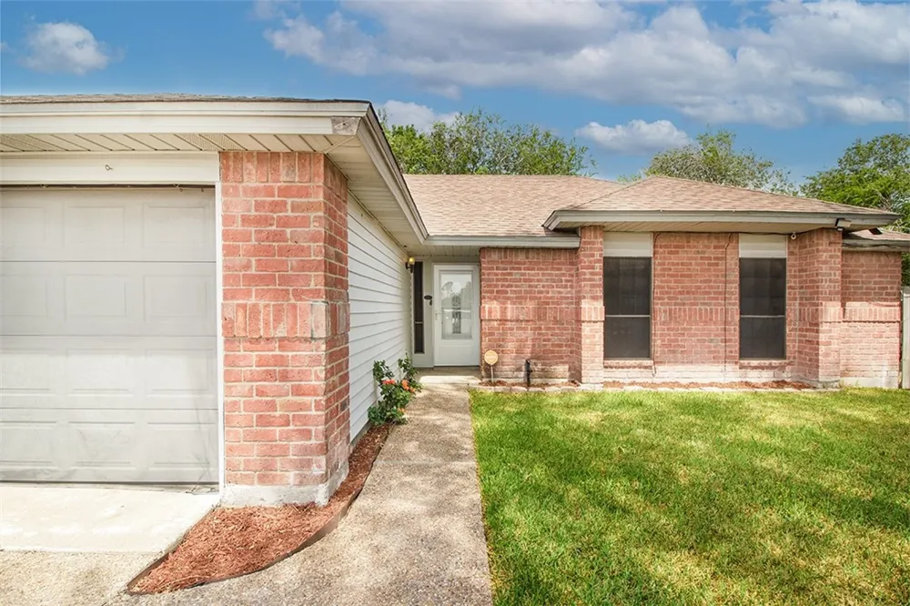 13110 Sunnyville Circle Corpus Christi, TX 78410
