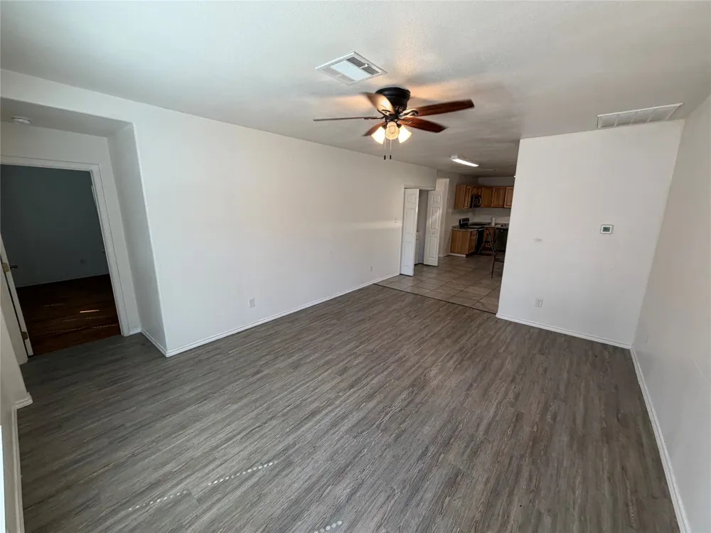 211 Shaw Street #A Taylor, TX 76574