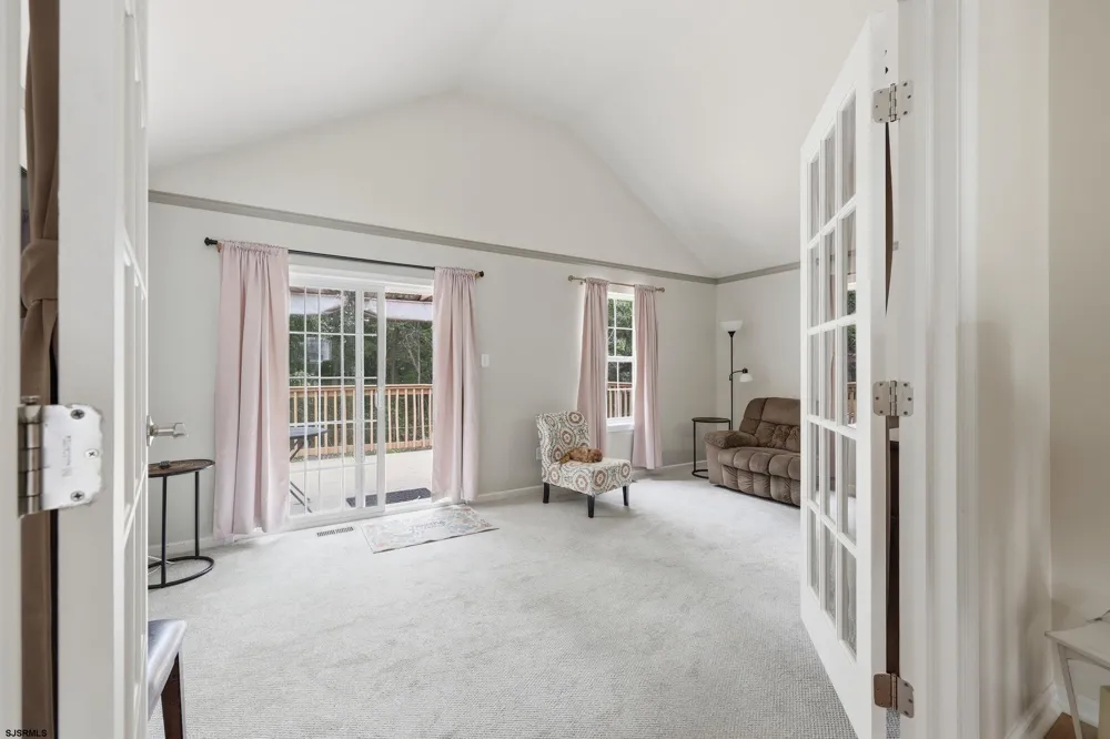 24 Churchill Dr Millville, NJ 08332