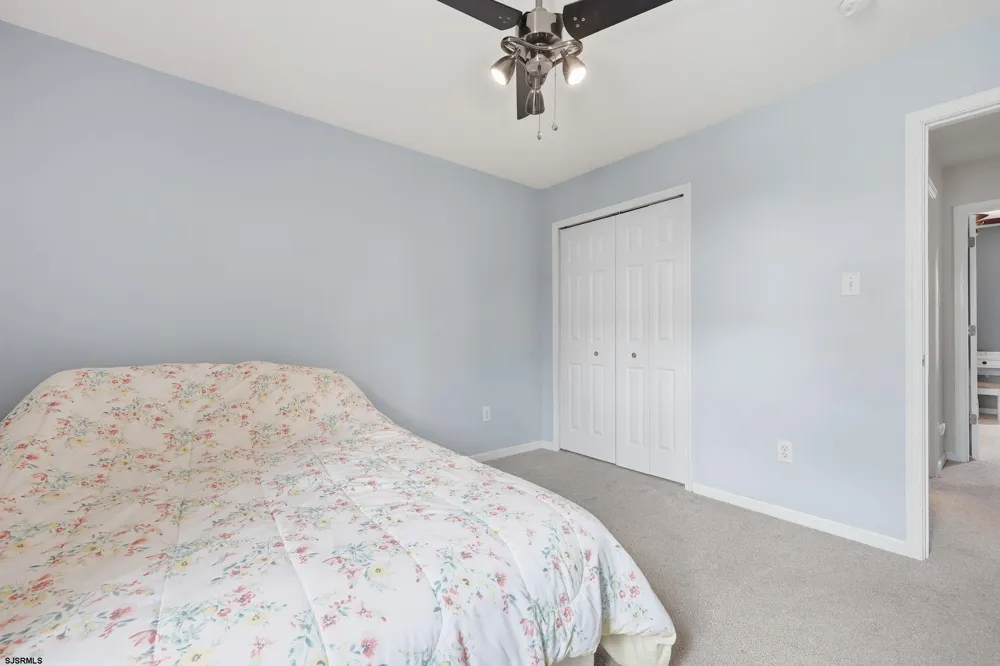 24 Churchill Dr Millville, NJ 08332