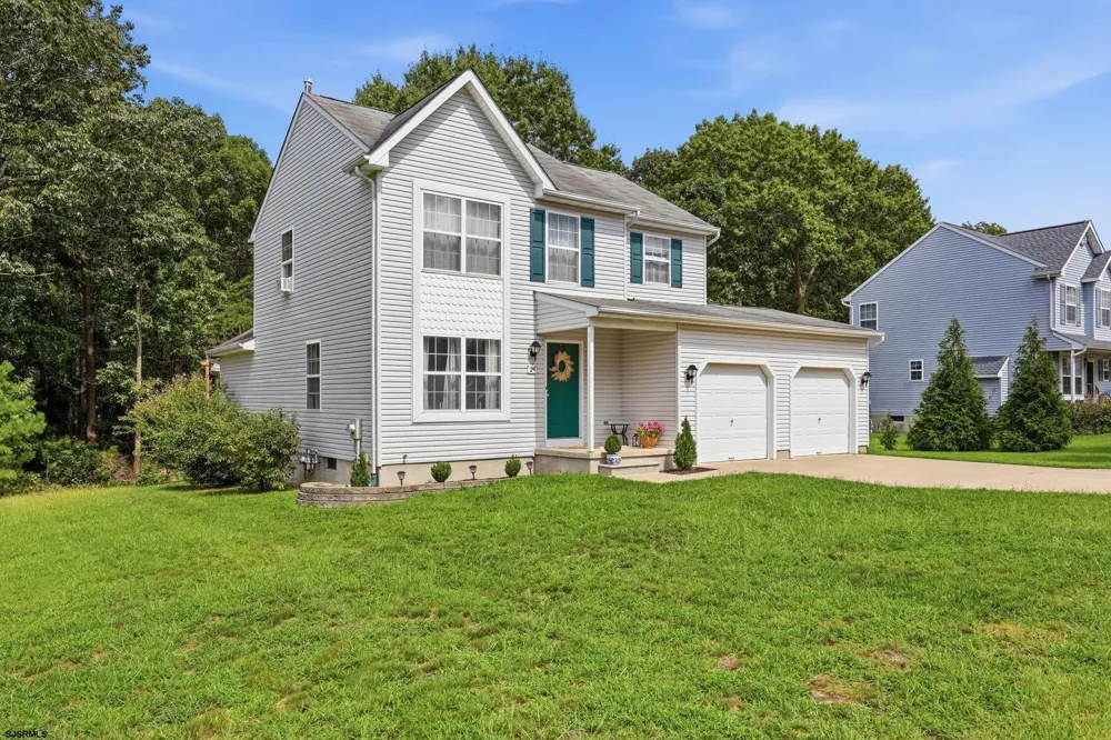 24 Churchill Dr Millville, NJ 08332