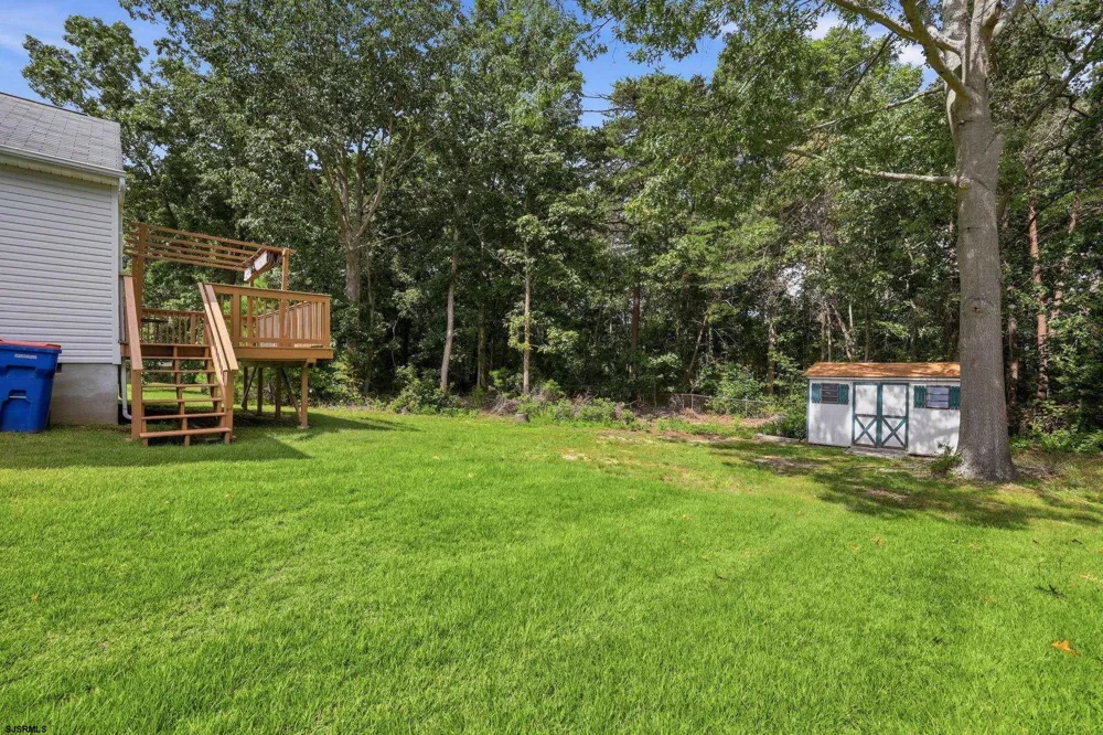 24 Churchill Dr Millville, NJ 08332