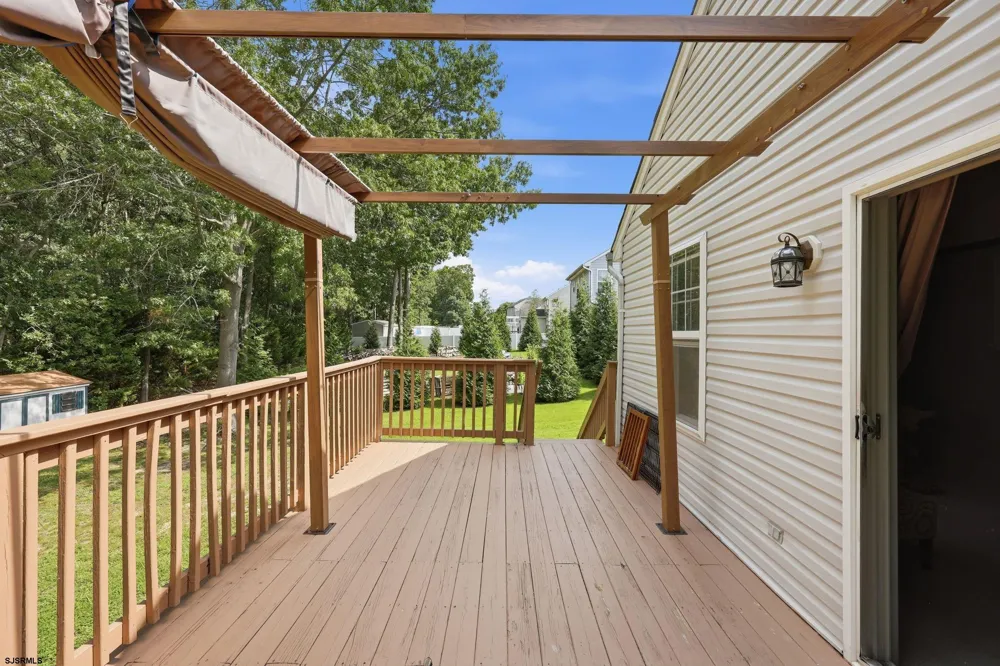 24 Churchill Dr Millville, NJ 08332