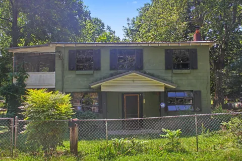 231 Claire Street