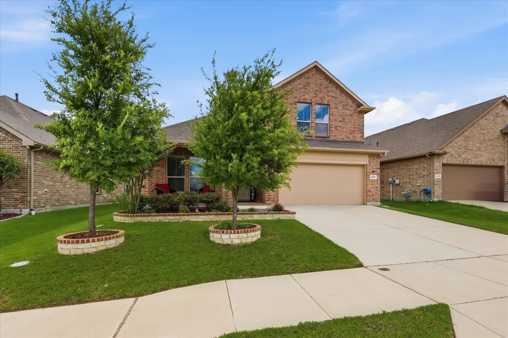 5821 stream Drive Fort Worth, TX 76137