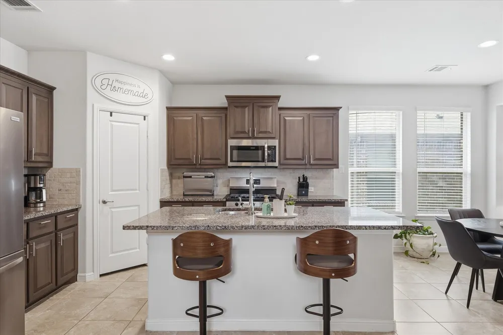 5821 stream Drive Fort Worth, TX 76137