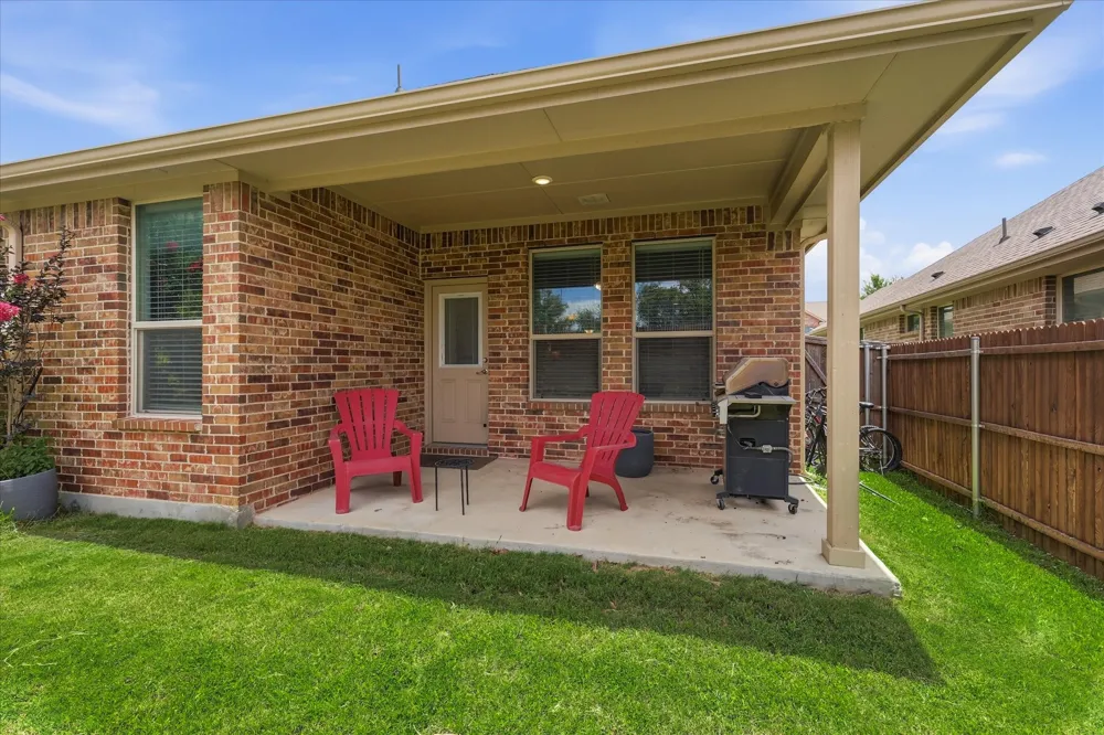5821 stream Drive Fort Worth, TX 76137