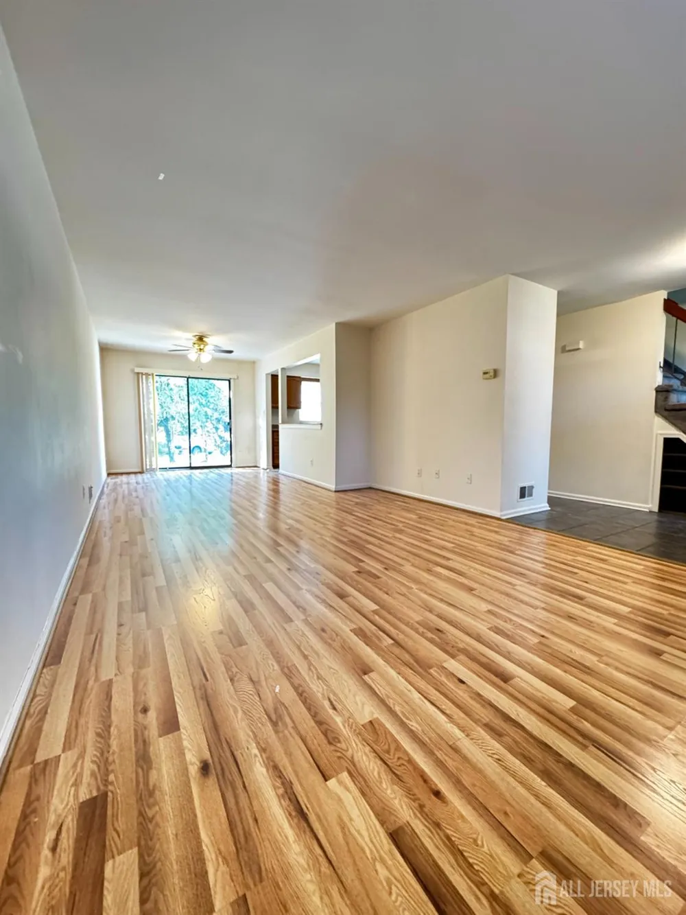 2703 Deerfield Drive Edison, NJ 08820