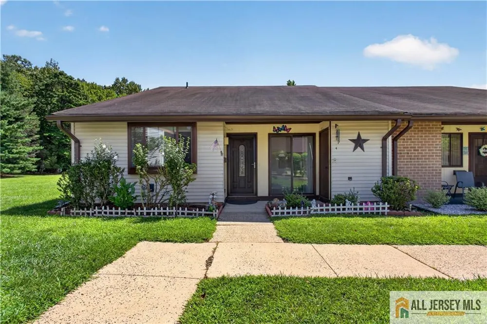 47 Wild Turkey Way #A Manalapan, NJ 07726