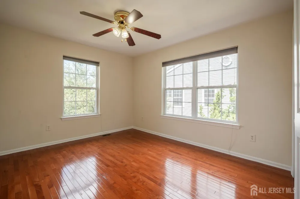 1301 Dahlia Circle South Brunswick, NJ 08810