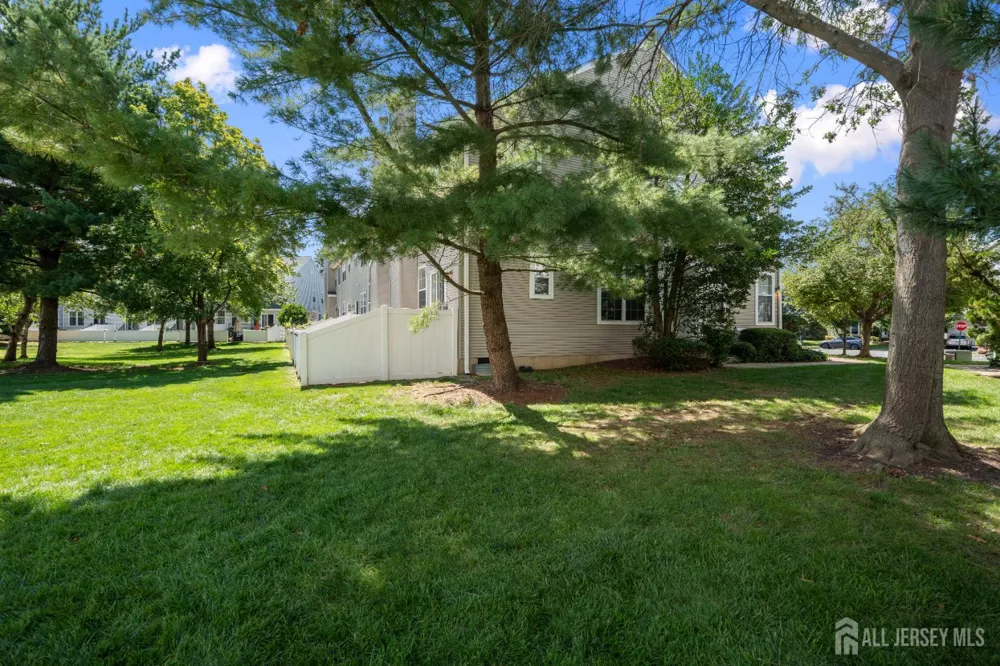 1301 Dahlia Circle South Brunswick, NJ 08810