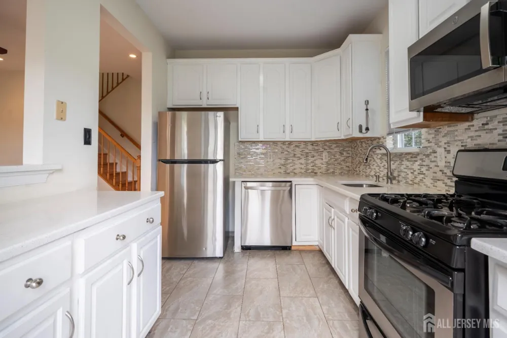 1301 Dahlia Circle South Brunswick, NJ 08810
