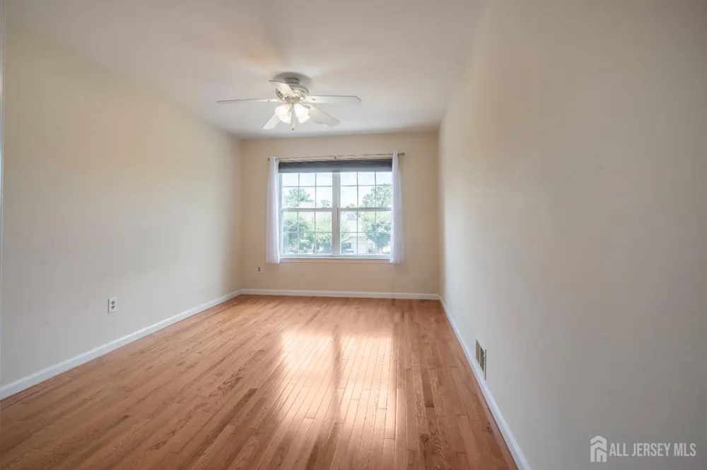 1301 Dahlia Circle South Brunswick, NJ 08810