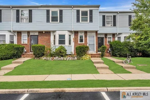 26 Tiger Lilly Court