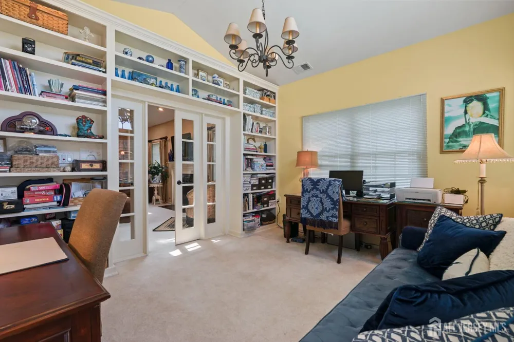 52 Vineyard Court Monroe, NJ 08831
