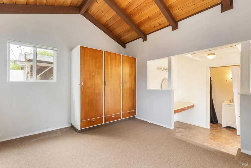 720 Windsor River Road Windsor, CA 95492