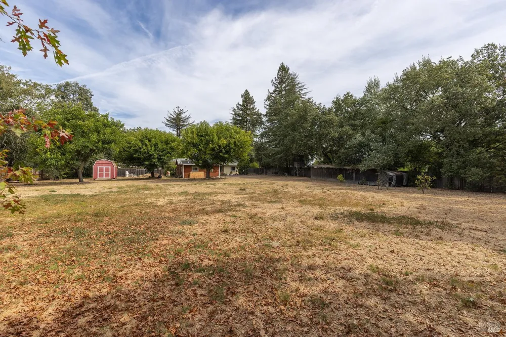720 Windsor River Road Windsor, CA 95492