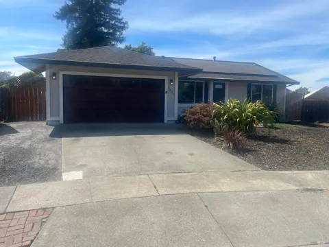 2521 Joseph Court W
