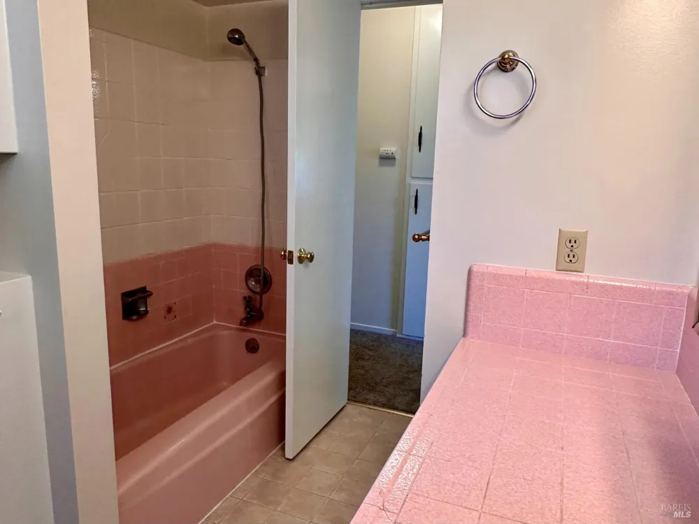 1815 Park Street St. Helena, CA 94574