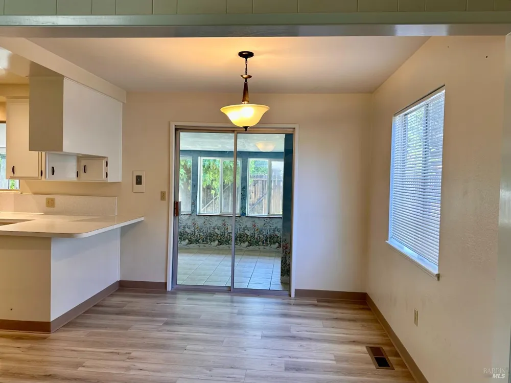 1815 Park Street St. Helena, CA 94574