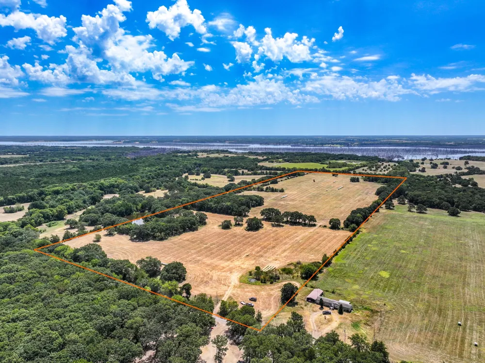 County Road 2615 Ivanhoe, TX 75447