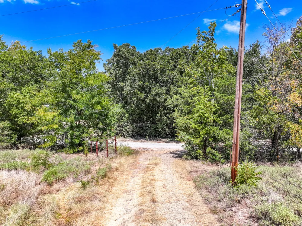 County Road 2615 Ivanhoe, TX 75447