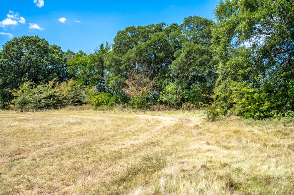 County Road 2615 Ivanhoe, TX 75447