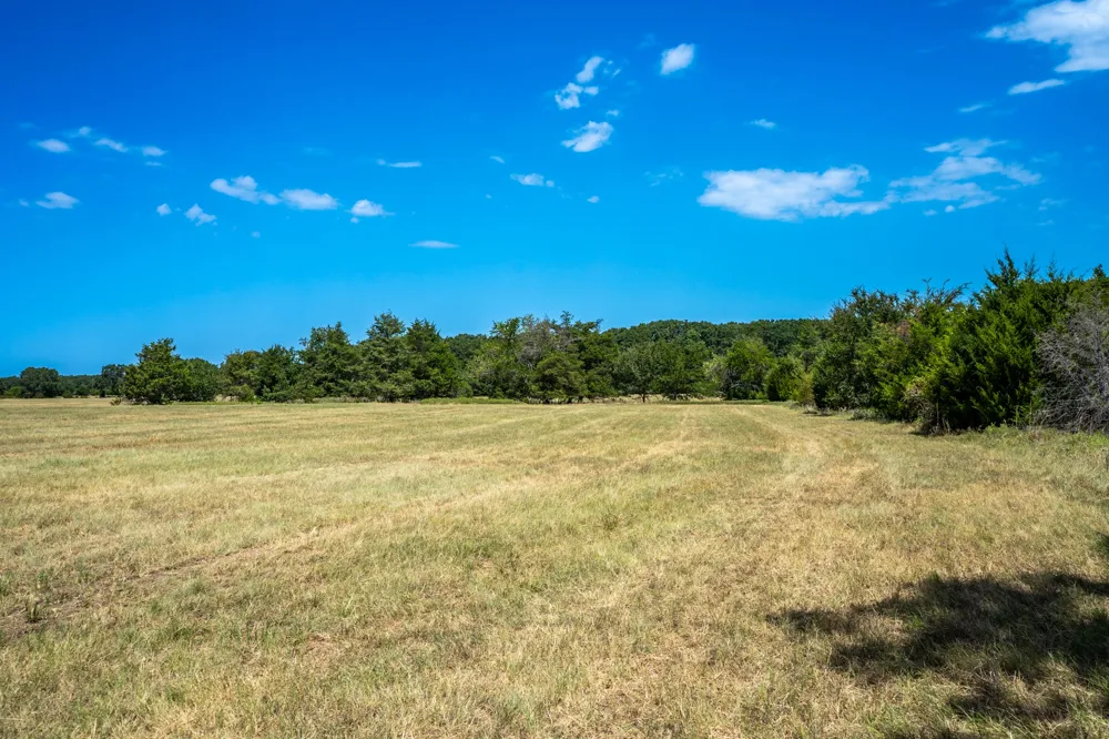 County Road 2615 Ivanhoe, TX 75447