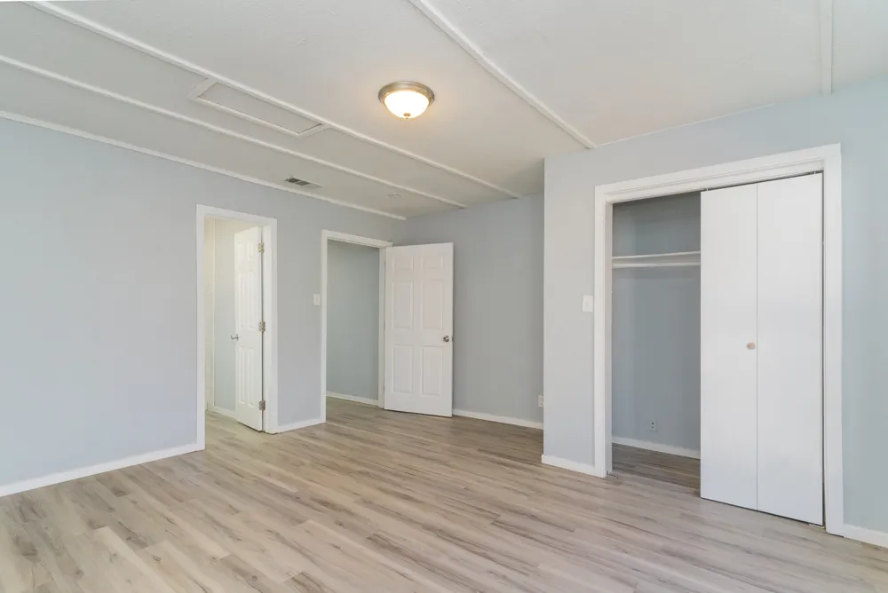 4739 Stokes Street Dallas, TX 75216