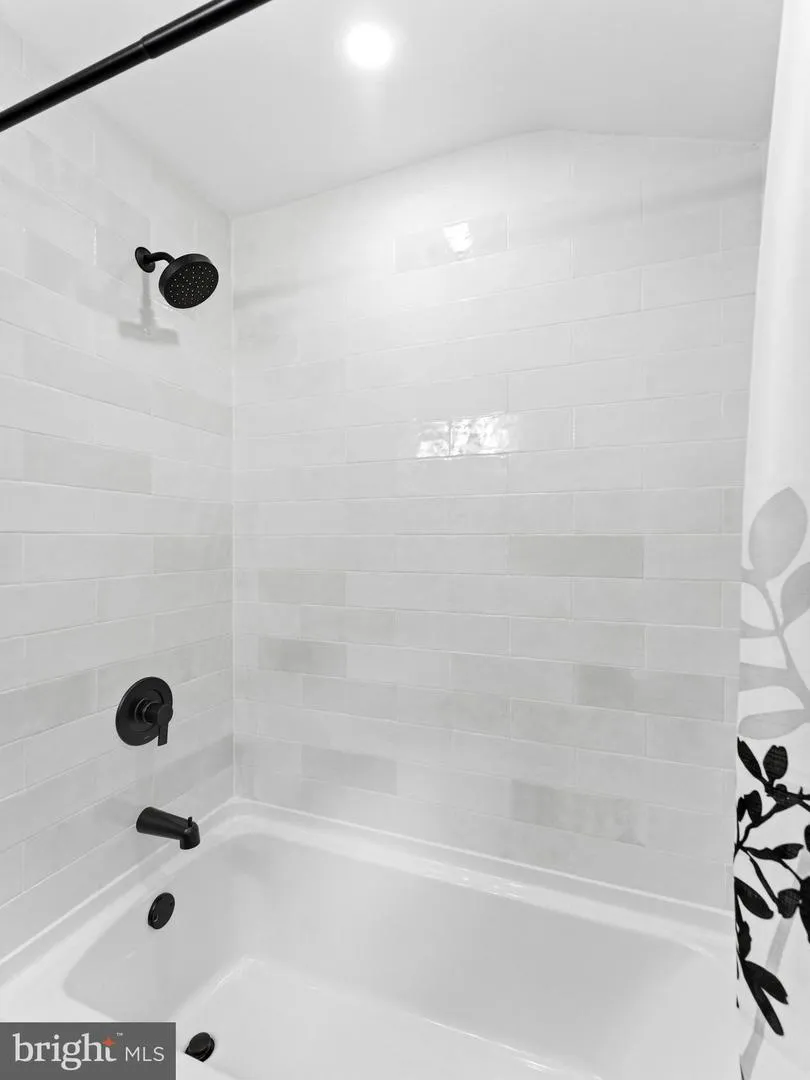 422 BIRCH DRIVE Mickleton, NJ 08056