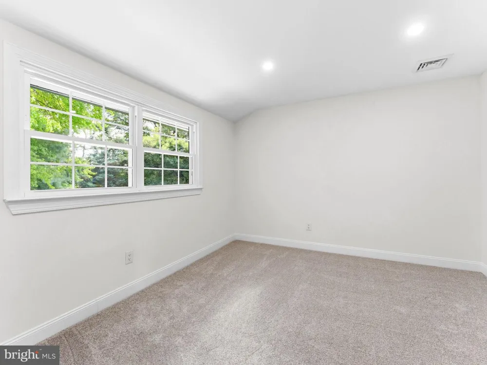422 BIRCH DRIVE Mickleton, NJ 08056