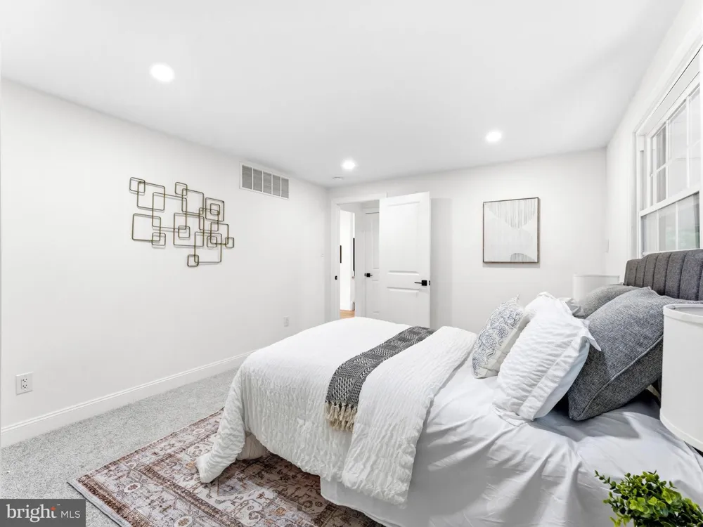 422 BIRCH DRIVE Mickleton, NJ 08056