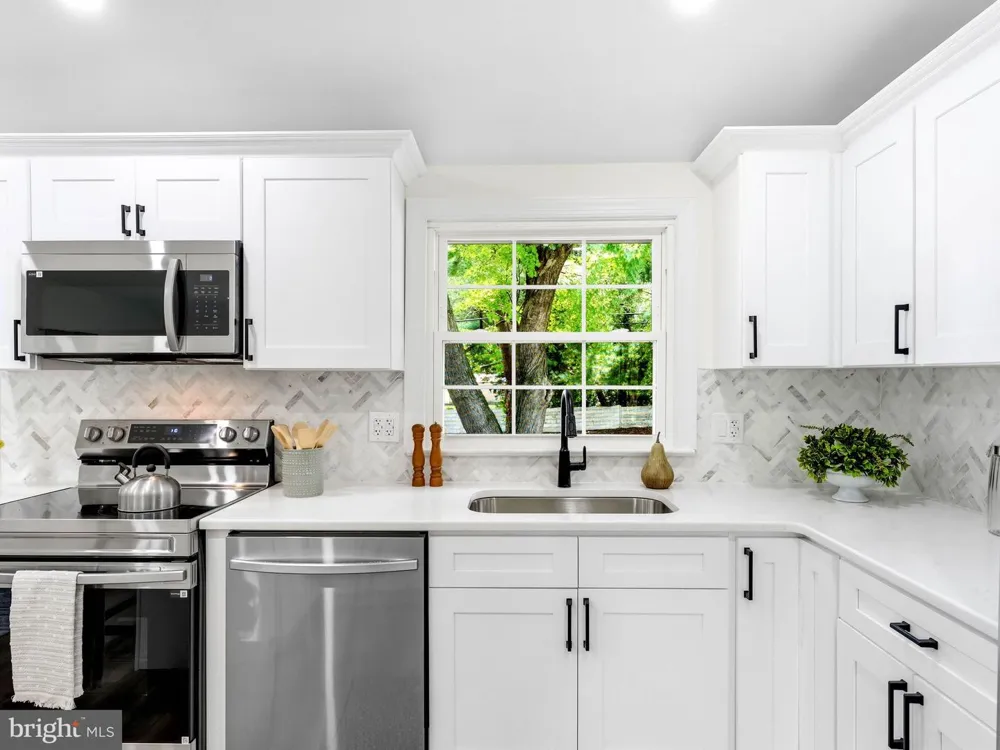 422 BIRCH DRIVE Mickleton, NJ 08056