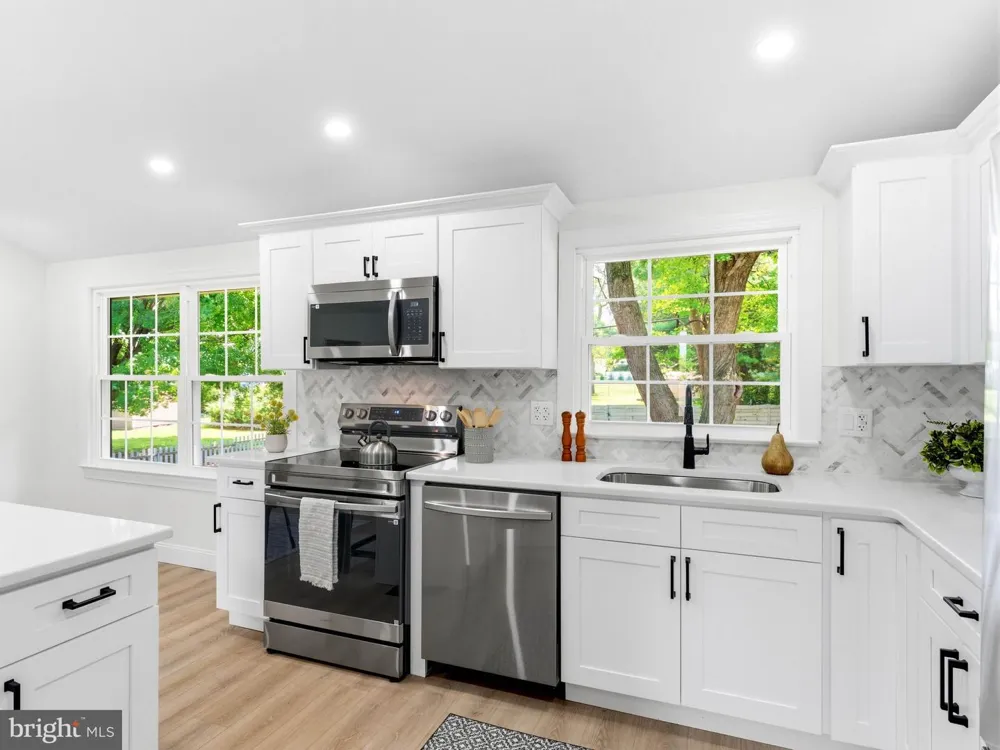 422 BIRCH DRIVE Mickleton, NJ 08056