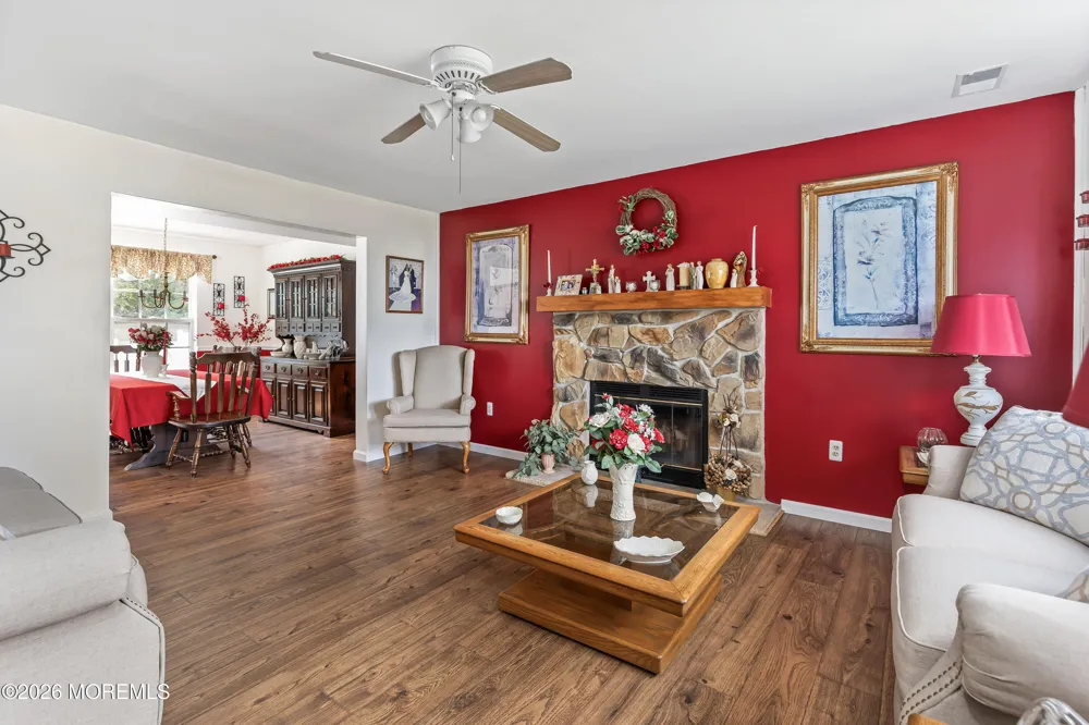 67 S Pier Brick, NJ 08723