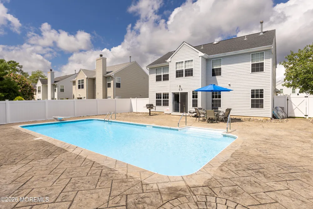 67 S Pier Brick, NJ 08723