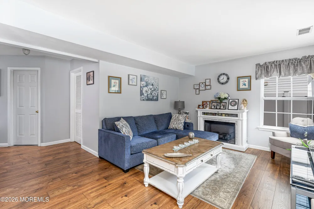 67 S Pier Brick, NJ 08723