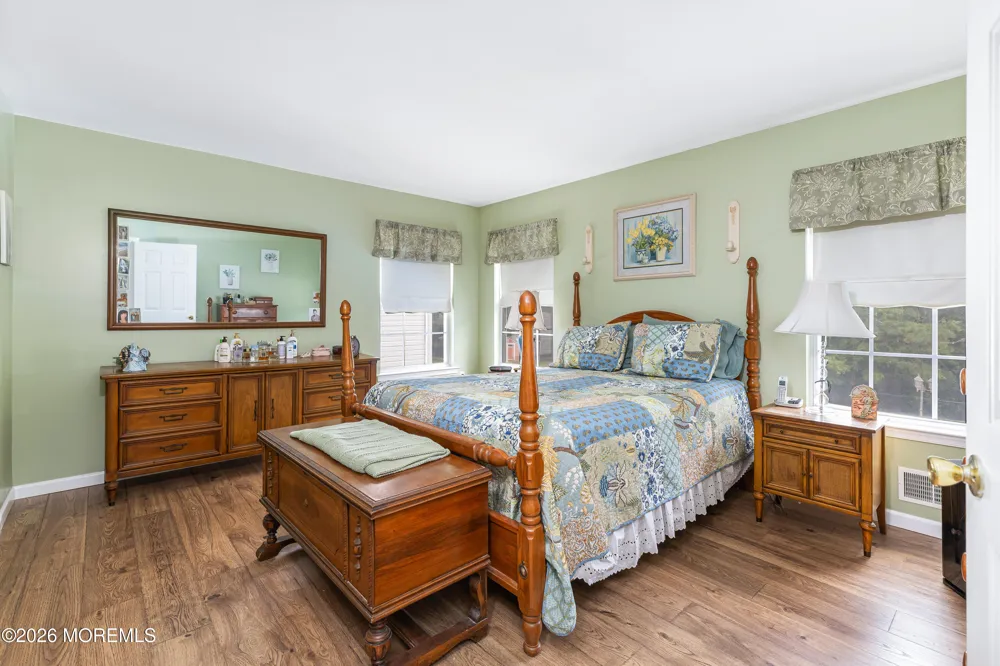 67 S Pier Brick, NJ 08723