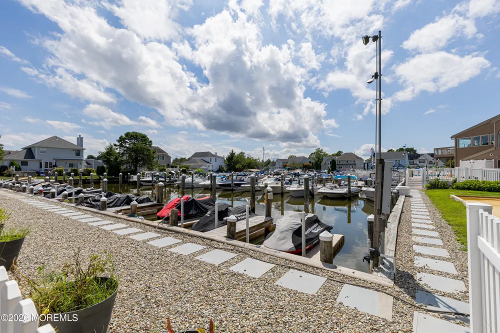 67 S Pier Brick, NJ 08723
