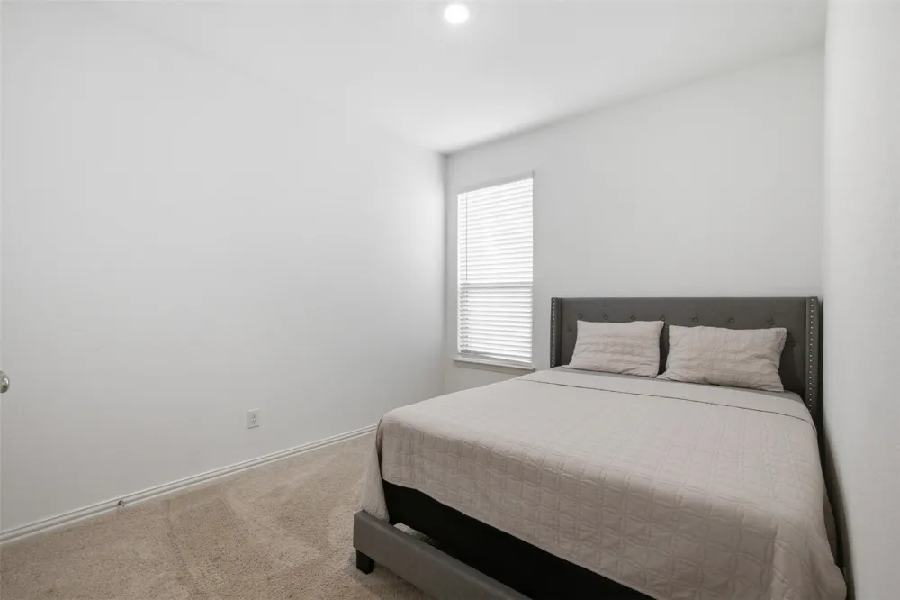 1121 Western Yarrow Avenue Justin, TX 76247