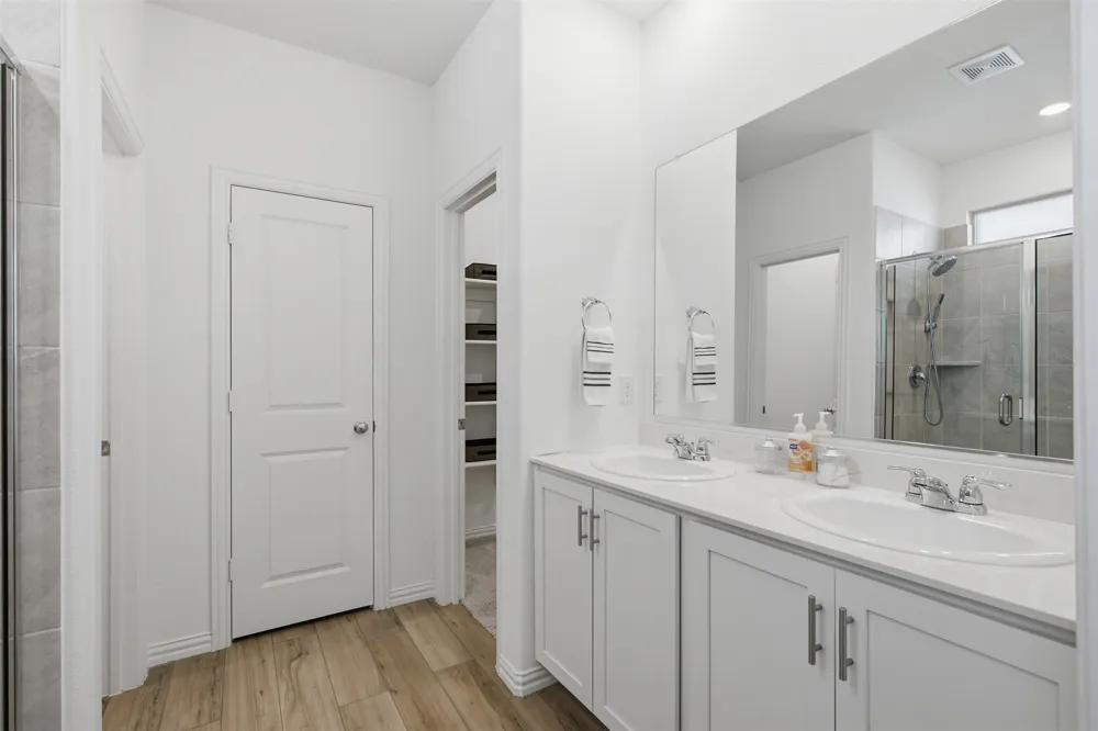 1121 Western Yarrow Avenue Justin, TX 76247