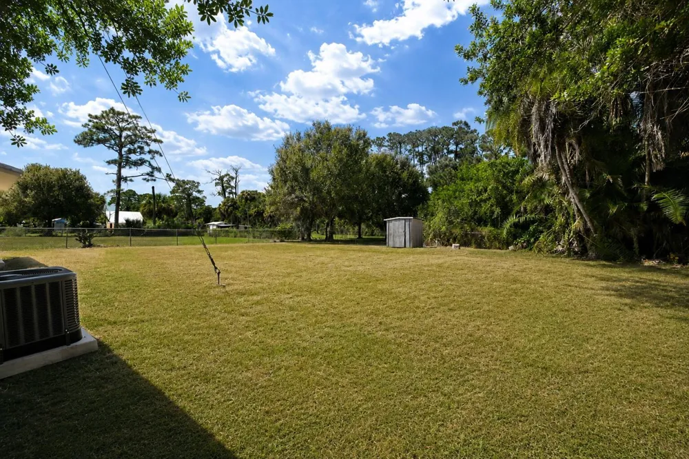 5502 SAN DIEGO AVENUE Fort Pierce, FL 34946