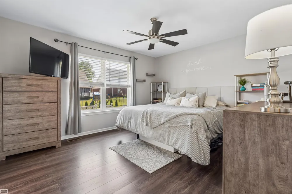 54652 Arrow Wood Lane New Baltimore City, MI 48047