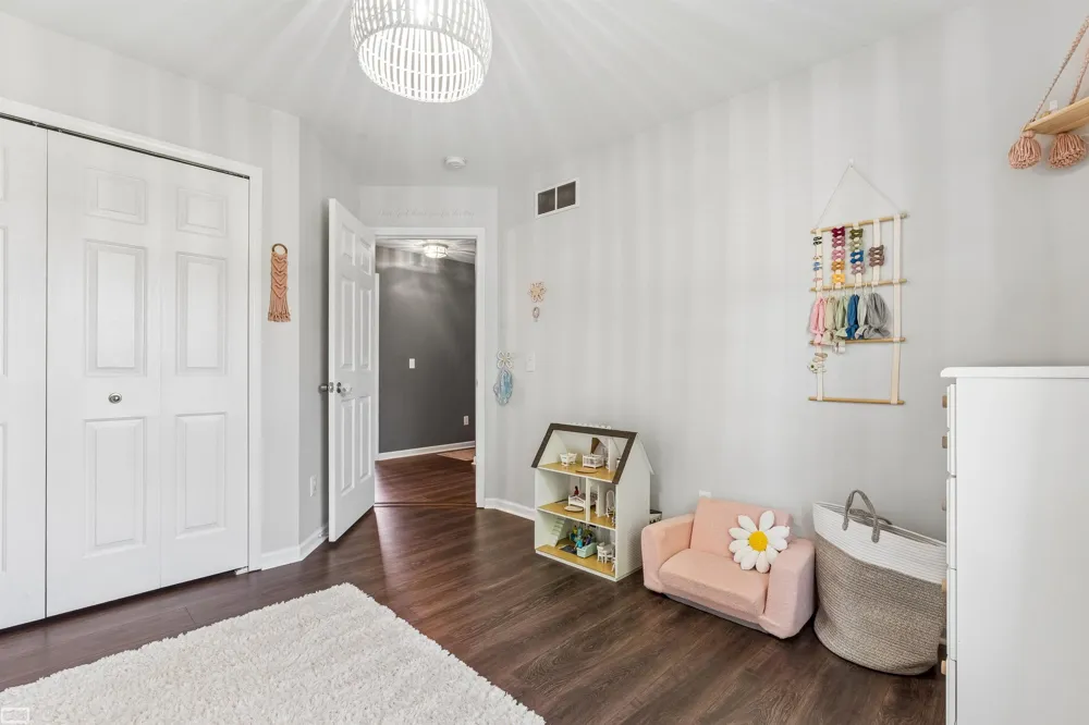 54652 Arrow Wood Lane New Baltimore City, MI 48047
