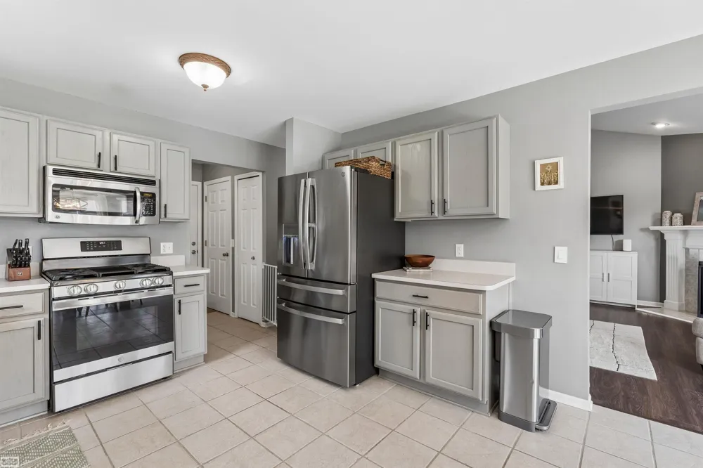 54652 Arrow Wood Lane New Baltimore City, MI 48047