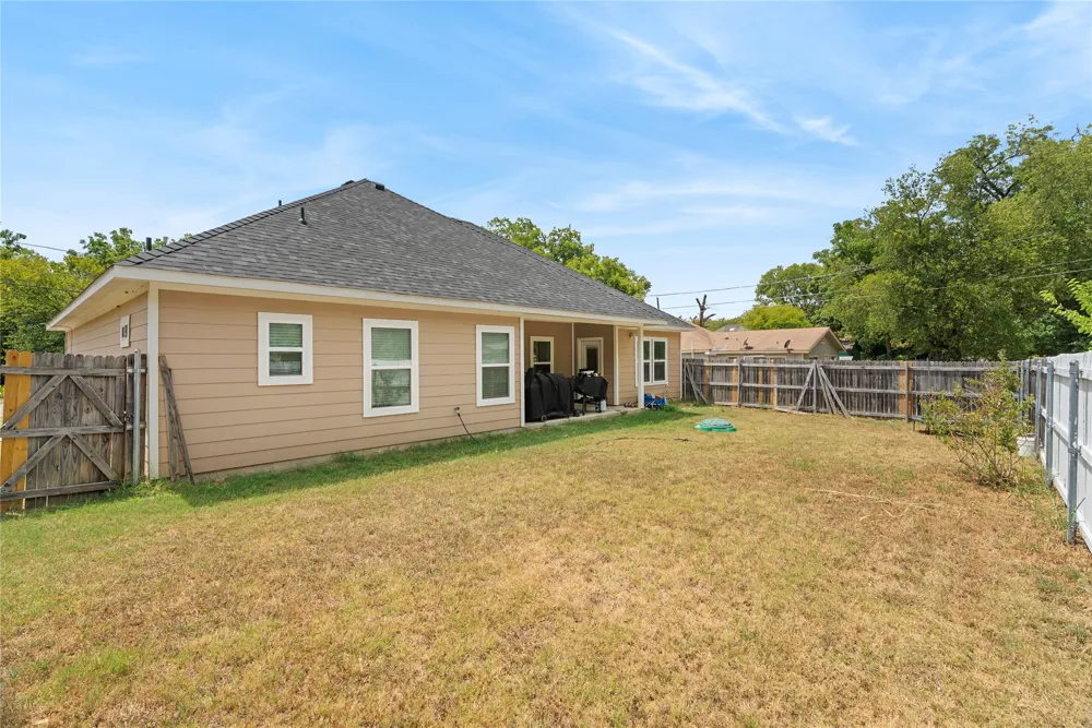 601 E Jefferson Street Waxahachie, TX 75165