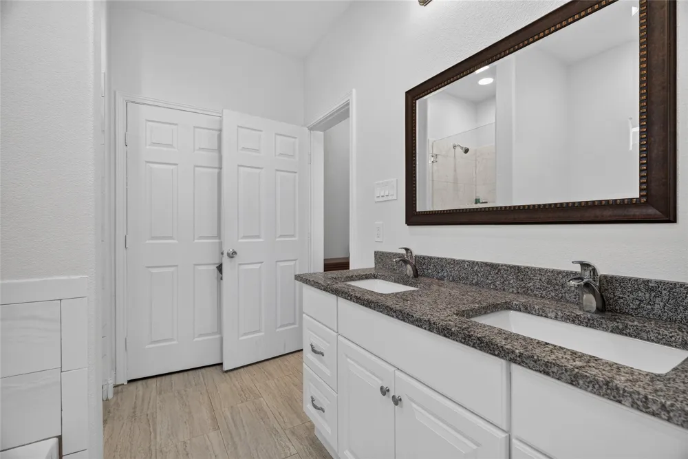 601 E Jefferson Street Waxahachie, TX 75165